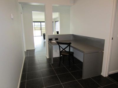 2-4 Casey Grove, Leopold