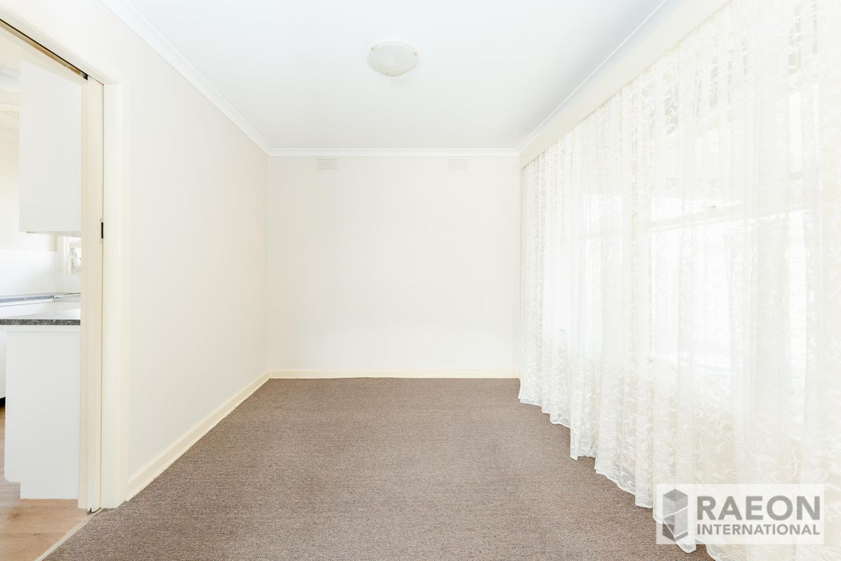 2/12 Pine Way, Doncaster East