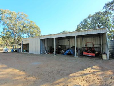 226 James White Drive, Fosters Valley
