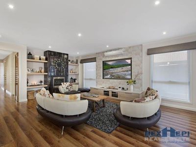 56 Linden Tree Way, Cranbourne North
