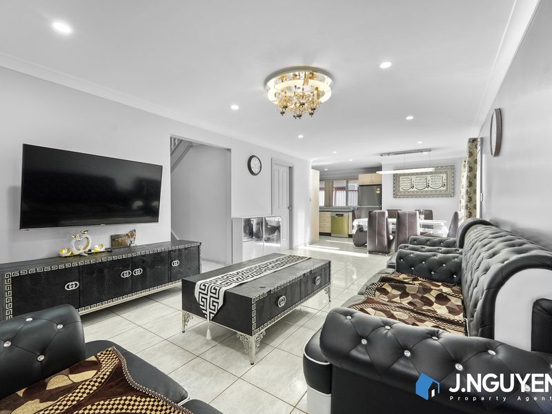 2 / 620-622 The Horsley Drive, Smithfield