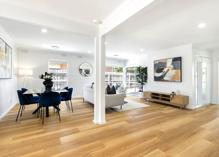 43 Ester Crescent, Clayton South