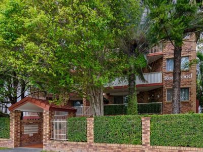 10 / 28 Sykes Court, Southport