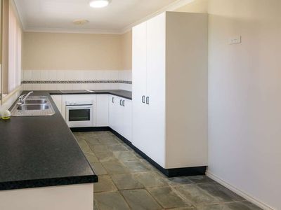 3 Swan Street, Dubbo