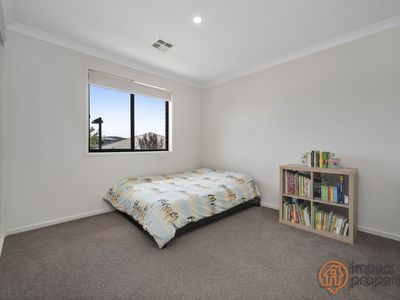 23 / 11 Starcevich Crescent, Jacka