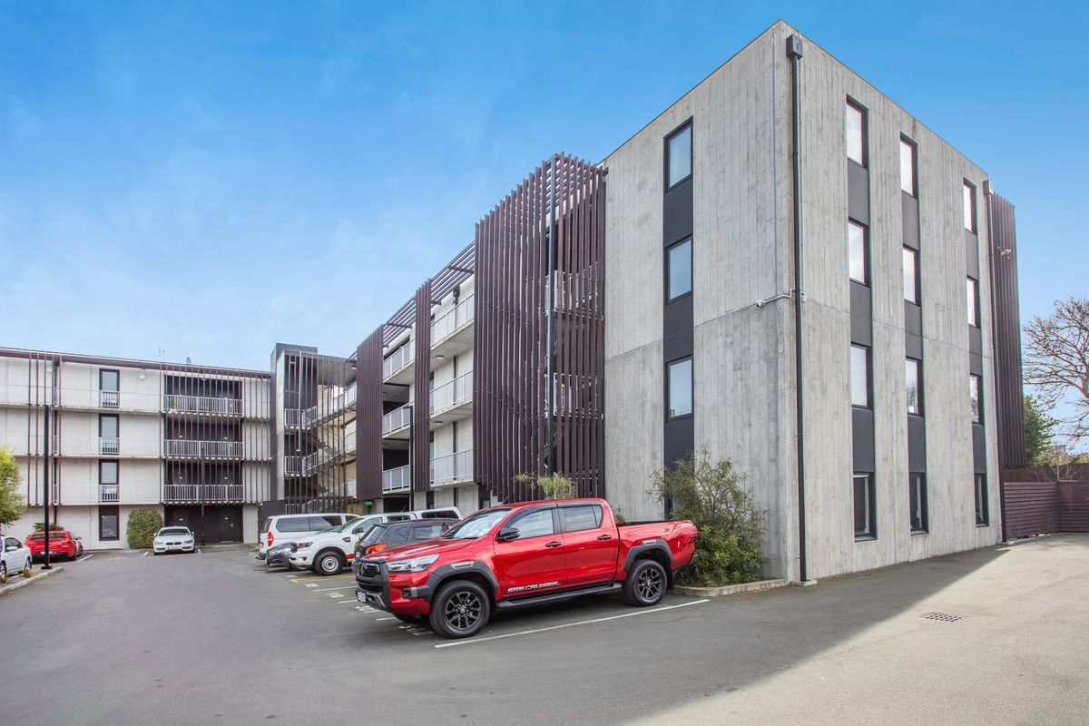 310A / 282 Madras St, City Centre