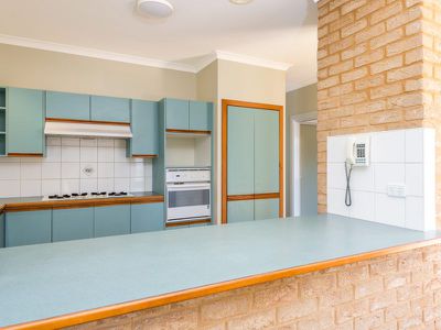 11 Russell Street, Piccadilly