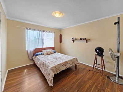 6 Eighth Avenue, Atherton