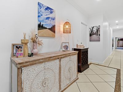 7 RED GUM CLOSE, Mount Sheridan