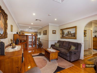 1 Kyleanne Place, Dean Park