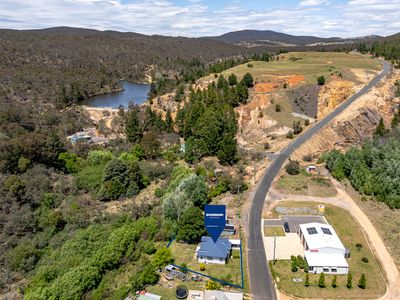 8 Foxlow Street, Captains Flat