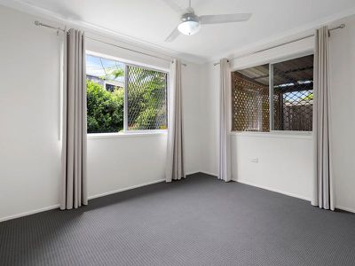 2 Marlane Court, Springwood