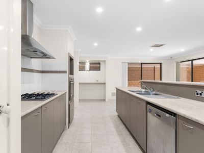 47 Turner Parkway, Carramar