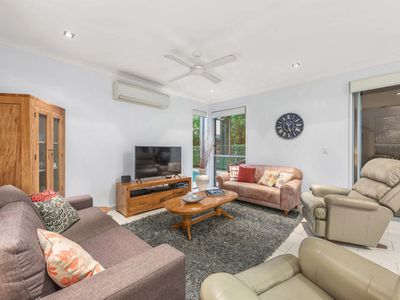 11 Margaret Crescent, Wakerley