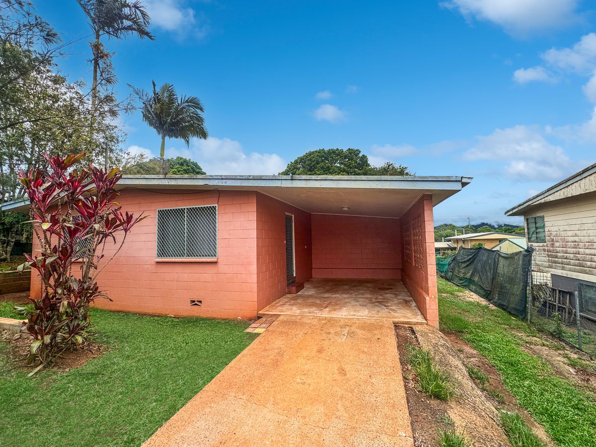 17 ARMSTRONG STREET, Atherton