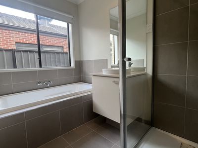 26 Lemon Myrtle Way, Craigieburn