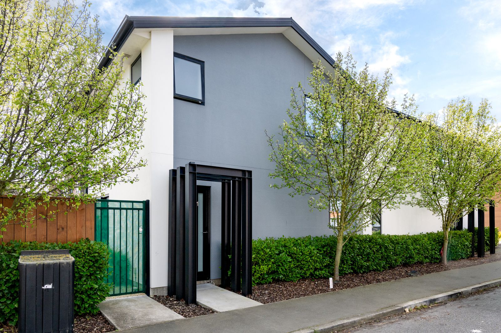 Unit 1 / 21 Hargest Crescent