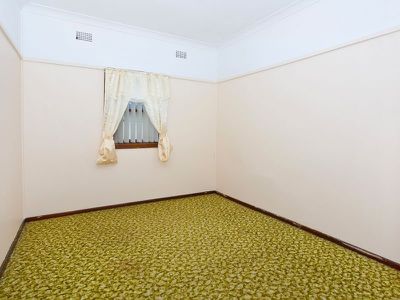250 Princes Highway, Dapto