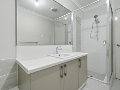 4 Woodloes Street, Piara Waters