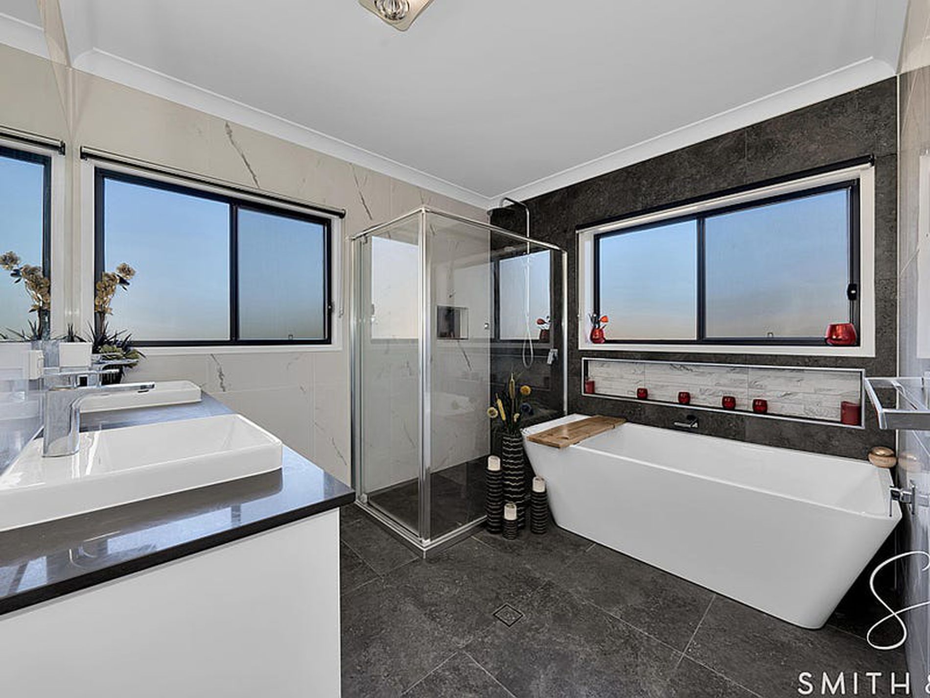 22 Mizen Place, Holland Park West
