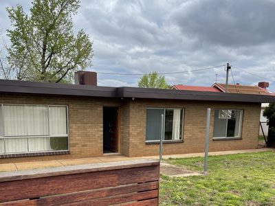 116 MacArthur Street, Griffith
