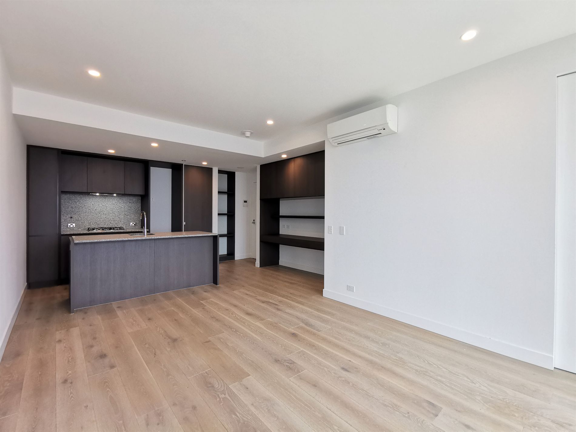 Level 52 / 160 Victoria Street, Carlton