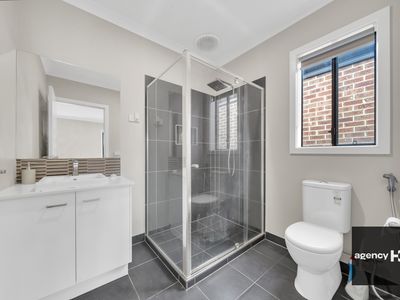 5 Radiance Street, Tarneit