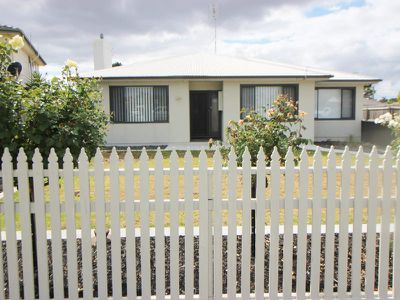 1 / 291 Wilsons Road, St Albans Park