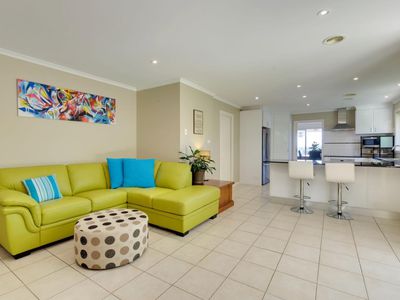 2 Camphorwood Close, Jerrabomberra