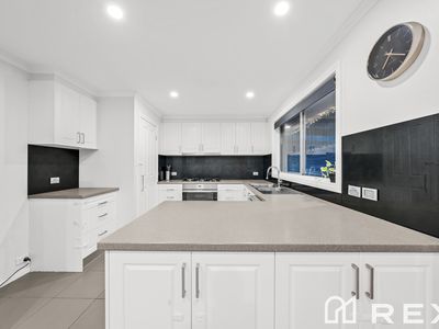 164 James Cook Drive, Endeavour Hills