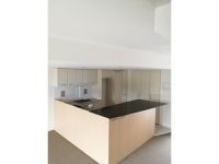28 / 10 Grand Parade, Kawana Island