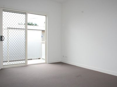3 / 2 Jingella Avenue, Ashwood