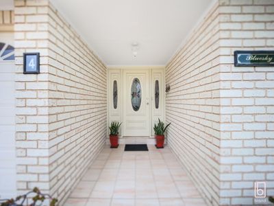 4 The Circuit, Blue Haven