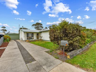 17 Bowering Street, Millicent