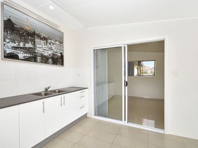 10 Nutmeg Street, Inala