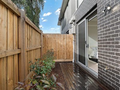4 / 8 Scotia, Moonee Ponds