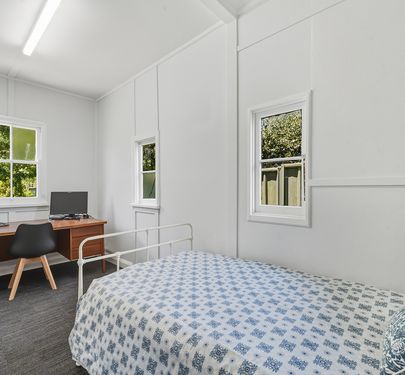 8 Foxlow Street, Captains Flat