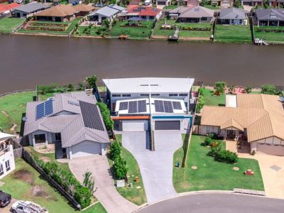 2 / 28 Earl St Vincent Circuit, Eli Waters