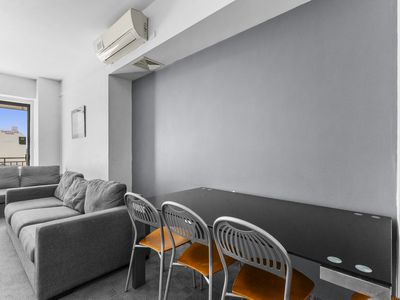 1002 / 12 Victoria Avenue, Perth