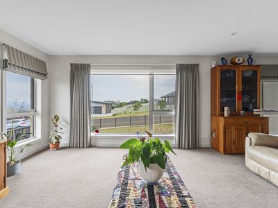 7 Tenzing Drive, St Leonards