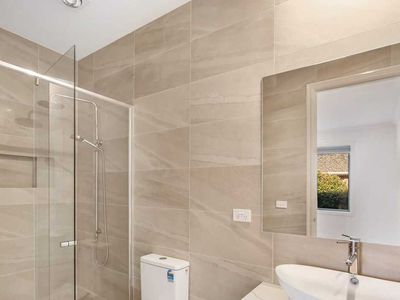 2 / 4 Fortune Street, Box Hill North
