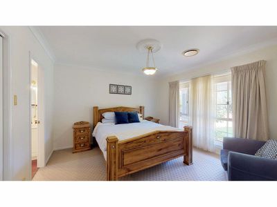 6 Araluen Way, Dubbo