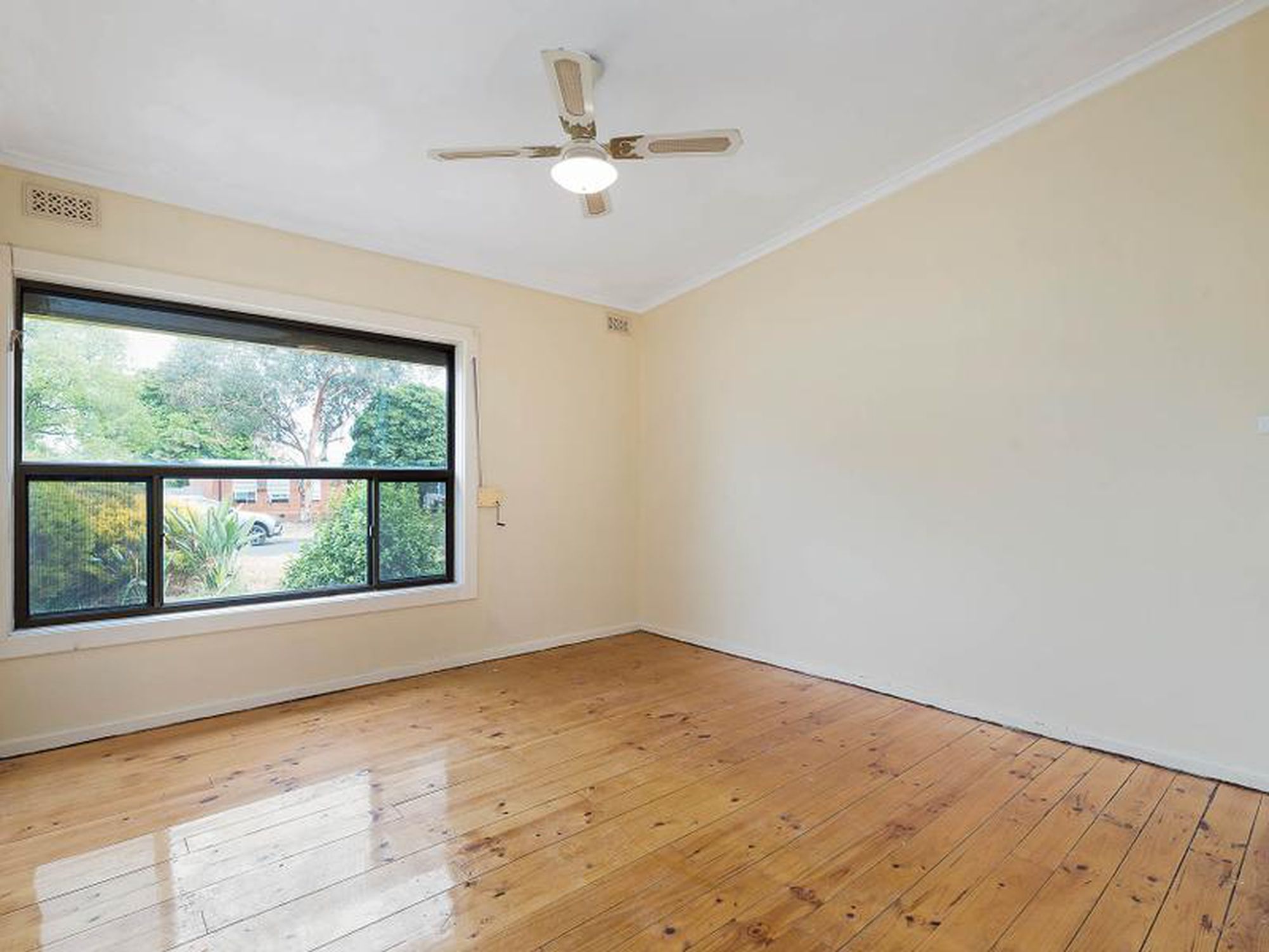 10 Cummins Street, Davoren Park