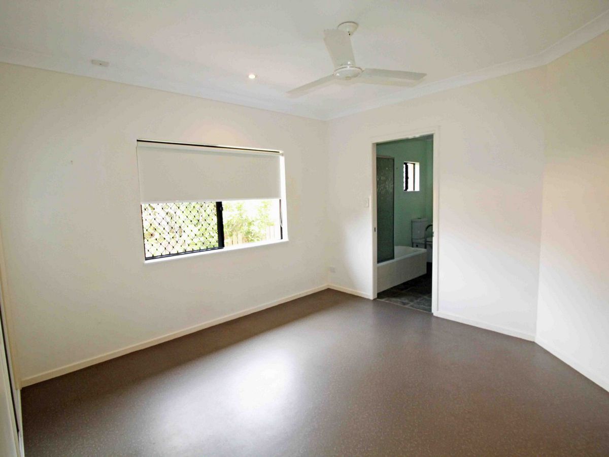 7 Jannina Drive, Atherton