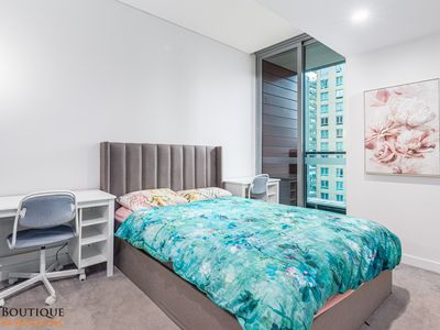 1209 / 117 Bathurst Street, Sydney