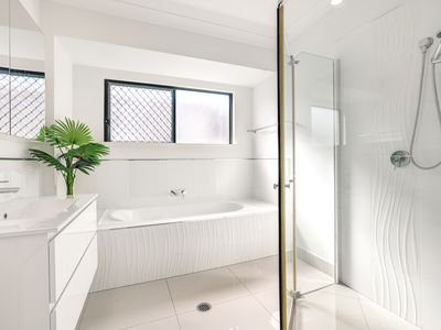 11 Girringun Parade, Mount Peter