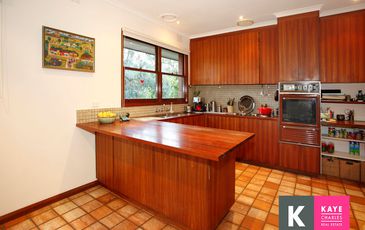 10 Fox Road, Beaconsfield Upper