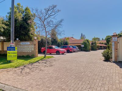 28 / 7 Waterway Court, Churchlands