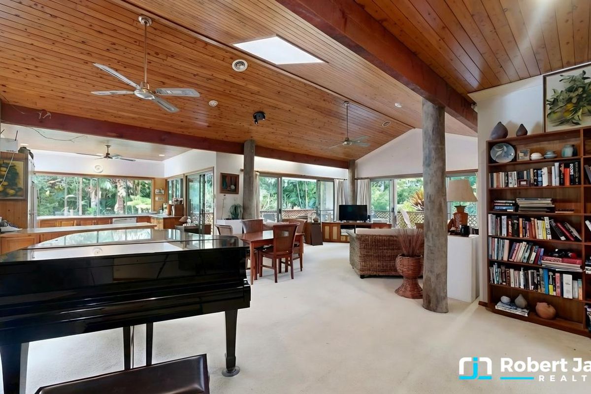 6 Terrens Court, Tewantin