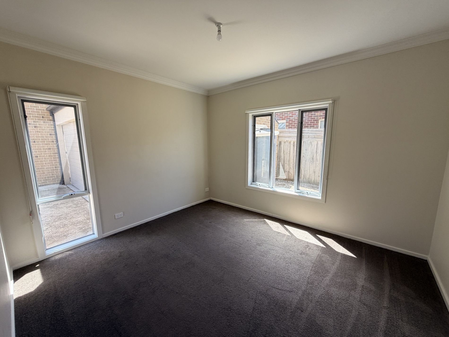 2 / 7 Trewheela Avenue, Manifold Heights